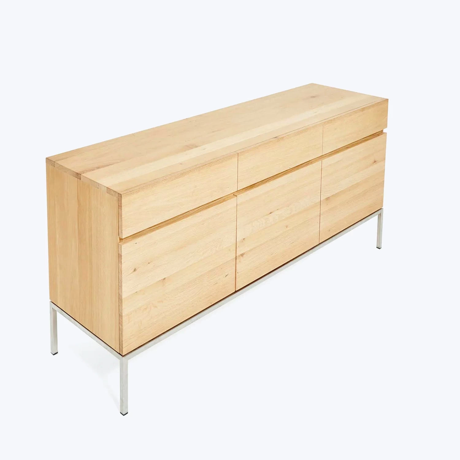 Oak Ligna 3-Door Sideboard 5 Oak Ligna 3-Door Sideboard - Image 3