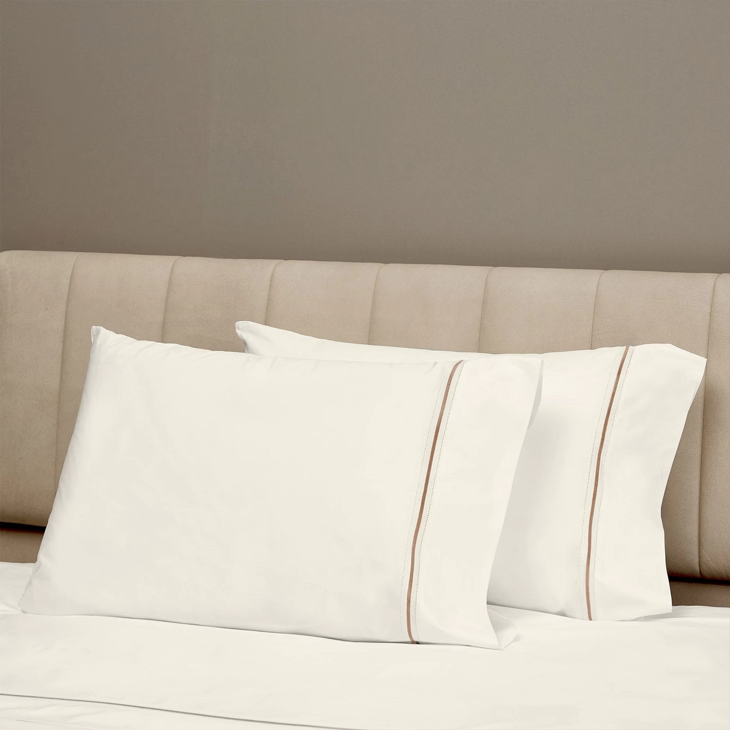 Gramercy Sheets & Pillowcases, Ivory/Coffee 5 Gramercy Sheets & Pillowcases, Ivory/Coffee - Image 3