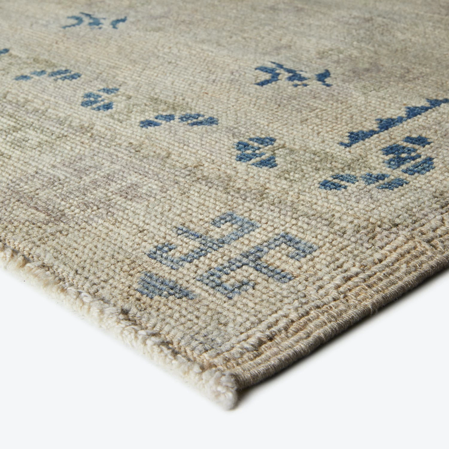 Vintage Traditional Wool Rug - 5'3" X 10'8" 5 Vintage Traditional Wool Rug - 5'3" X 10'8" - Image 3