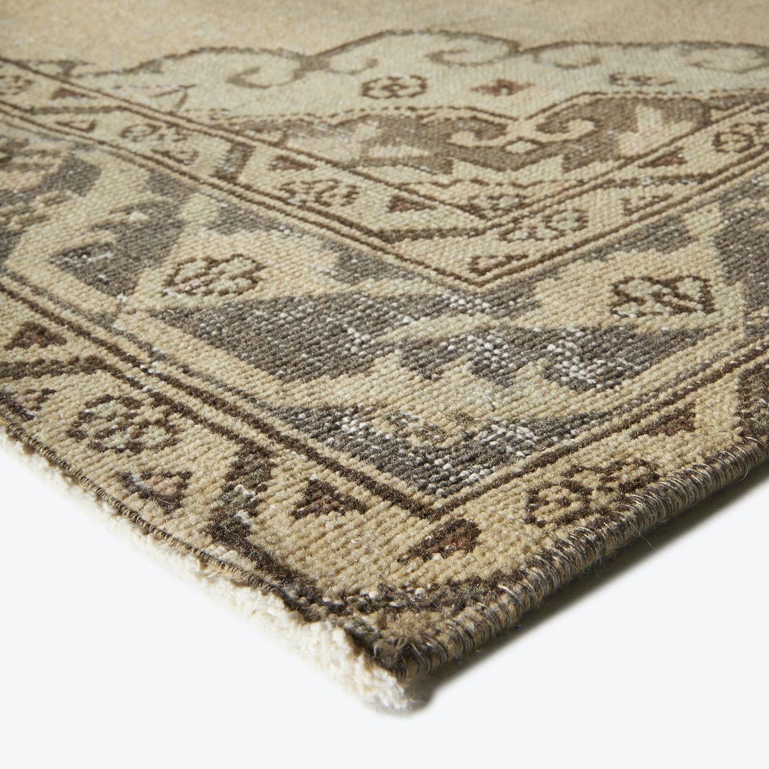 Beige Vintage Wool Rug - 4'8" X 12'10" 5 Beige Vintage Wool Rug - 4'8" X 12'10" - Image 3