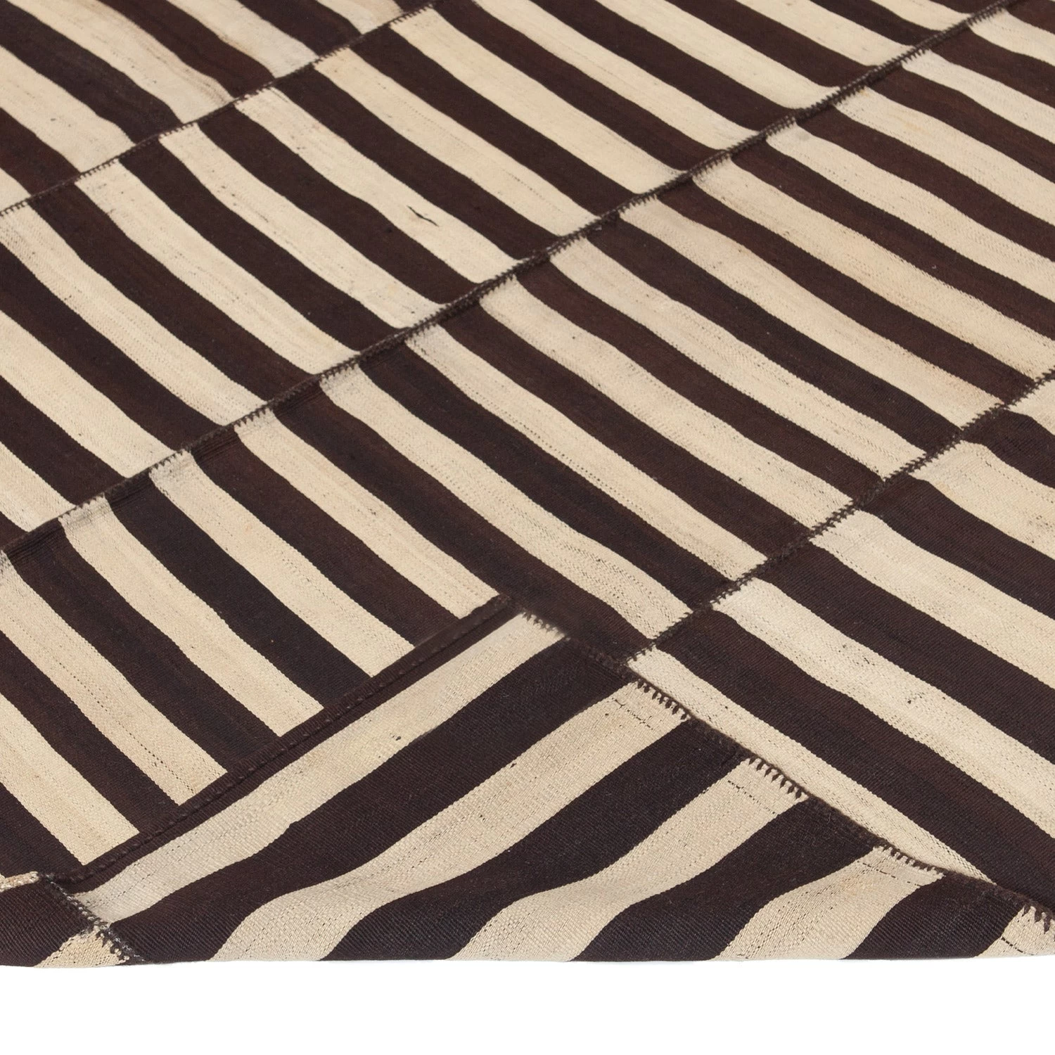 Brown Flatweave Wool Persian Rug - 4'10" X 5'4" 6 Brown Flatweave Wool Persian Rug - 4'10" X 5'4" - Image 4