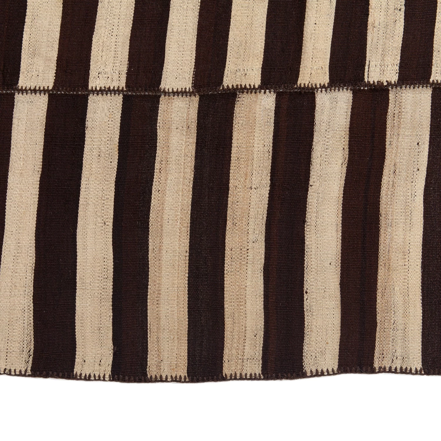 Brown Flatweave Wool Persian Rug - 4'10" X 5'4" 7 Brown Flatweave Wool Persian Rug - 4'10" X 5'4" - Image 5