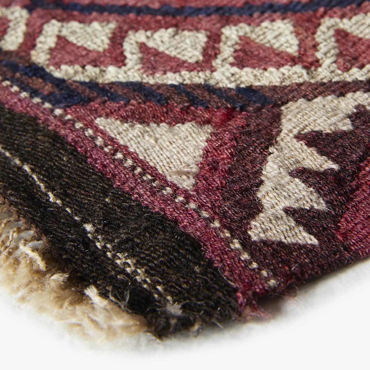 Red Vintage Wool Kilim Rug - 5'4"x 10'9" 6 Red Vintage Wool Kilim Rug - 5'4"x 10'9" - Image 4