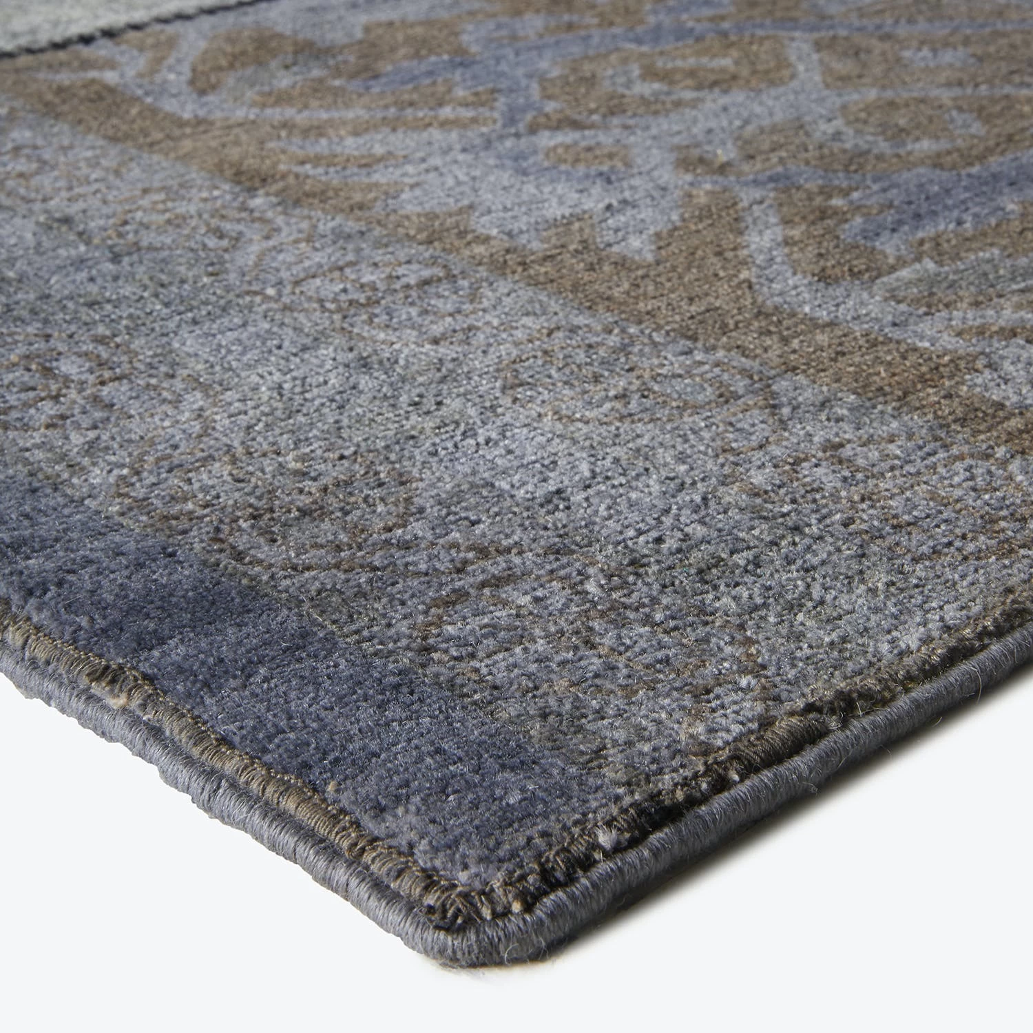 Brown Patchwork Wool Rug - 8'6" X 12'4" 5 Brown Patchwork Wool Rug - 8'6" X 12'4" - Image 3