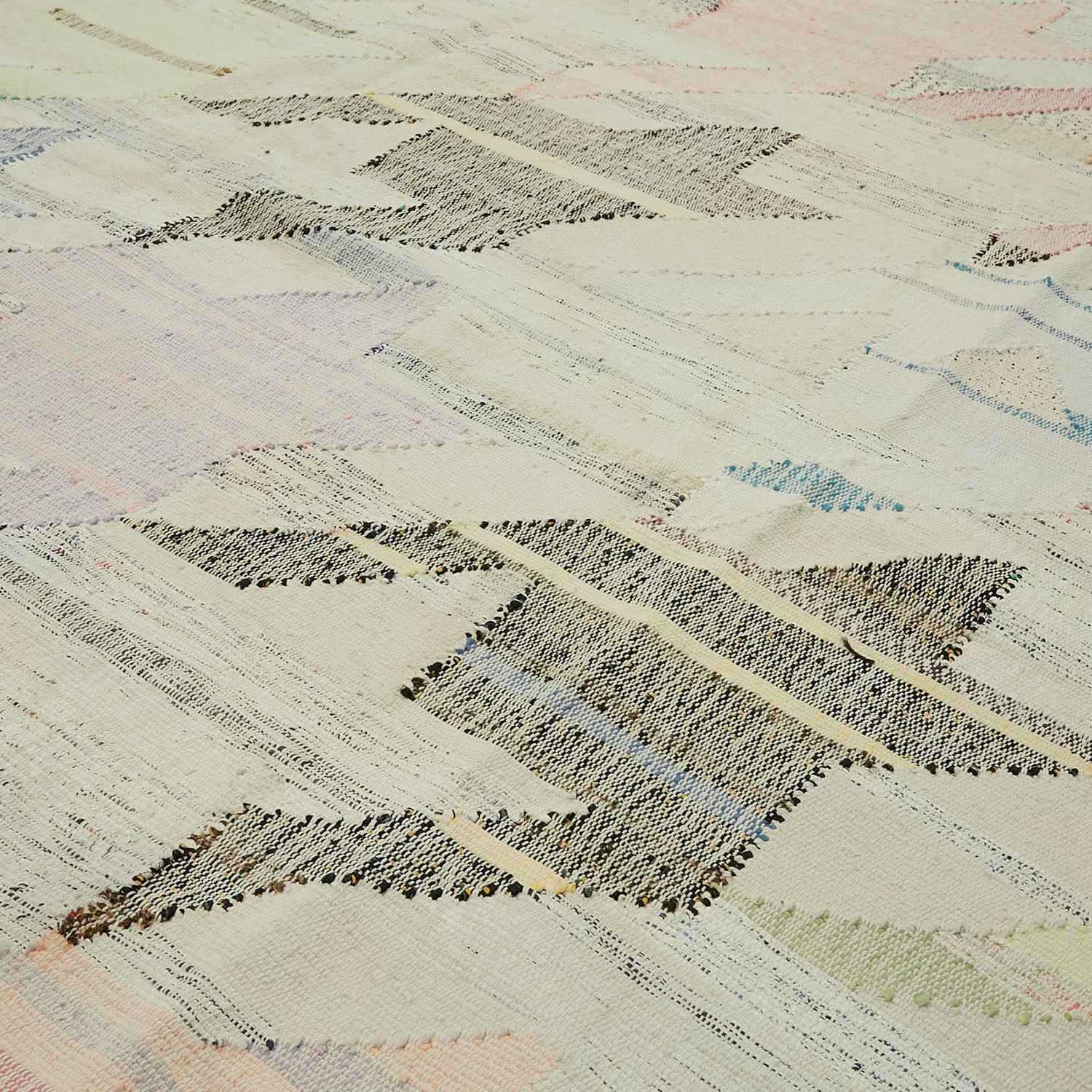 Cream Flatweave Wool Cotton Blend Rug - 11'9" X 15'9" 12 Cream Flatweave Wool Cotton Blend Rug - 11'9" X 15'9" - Image 10