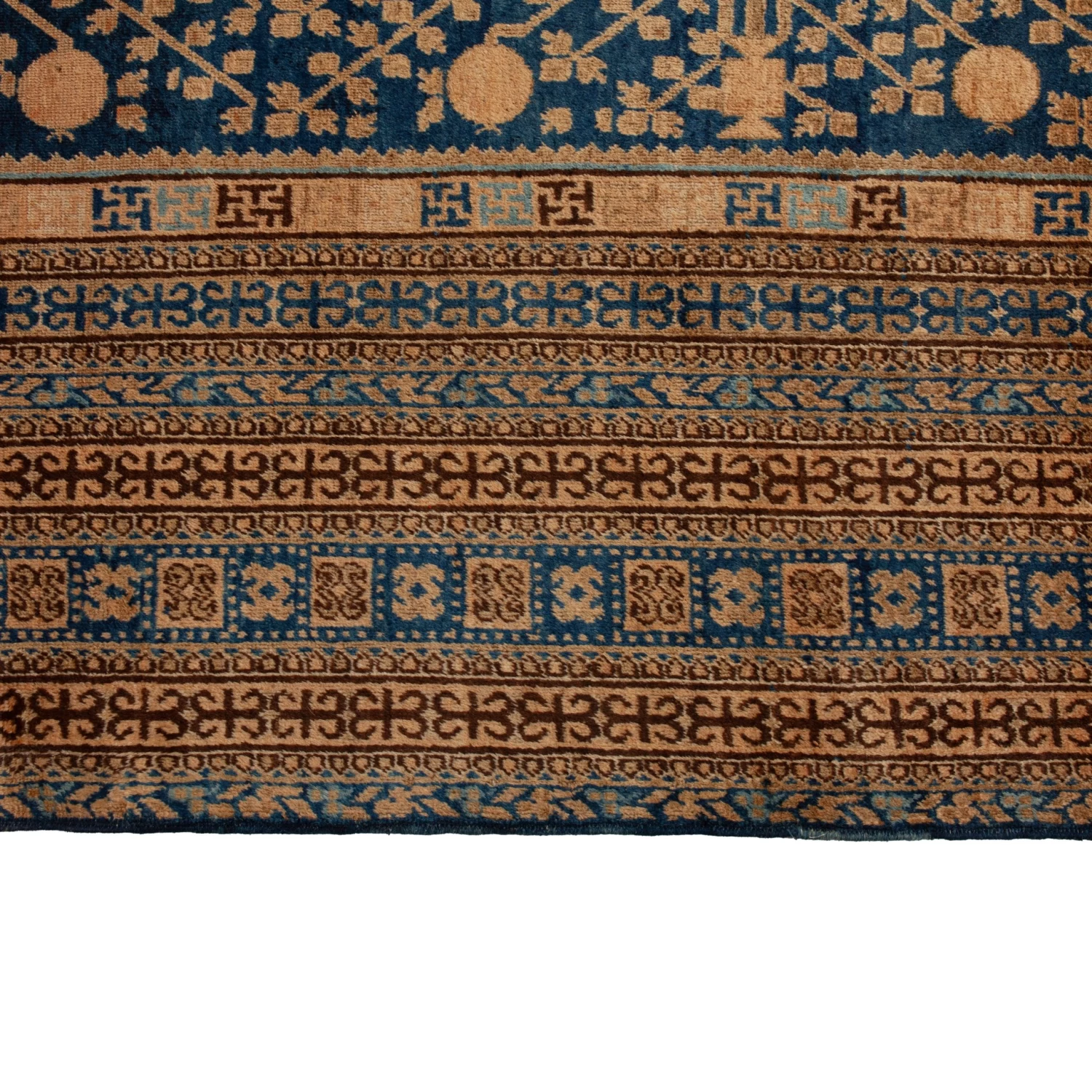 Green Antique Rug - 12'5" X 20' 7 Green Antique Rug - 12'5" X 20' - Image 5