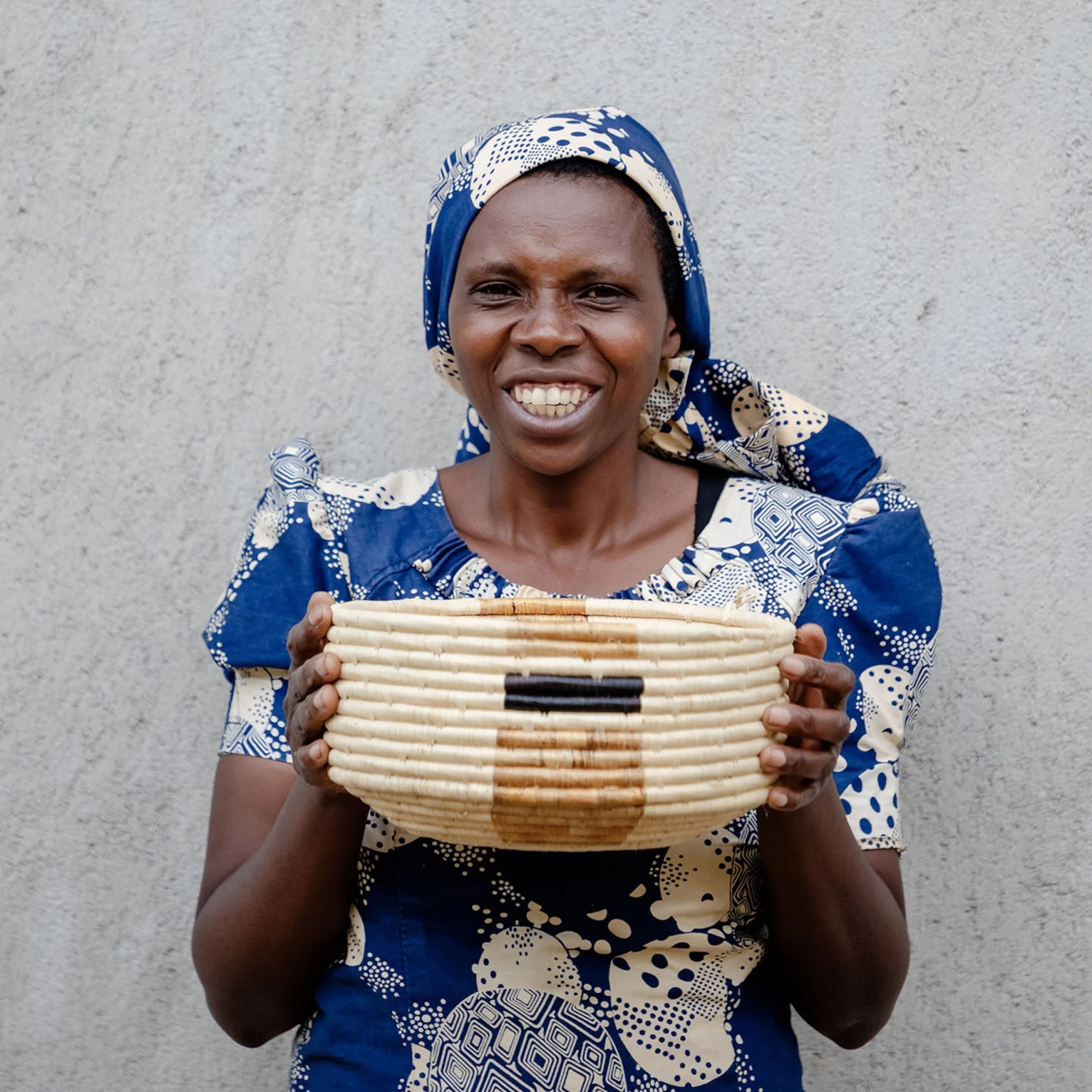 Small Banana Leaf Kisasa Deep Round Bowl 5 Small Banana Leaf Kisasa Deep Round Bowl - Image 3