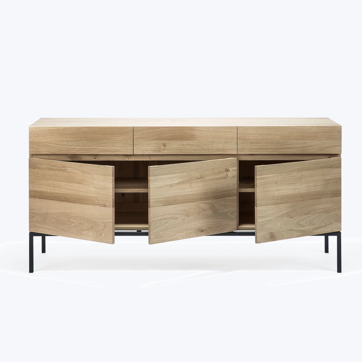 Oak Ligna 3-Door Sideboard 7 Oak Ligna 3-Door Sideboard - Image 5