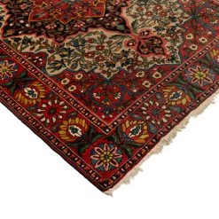 Red Antique Bakhtiari Persian Rug - 5'3" X 6'10" -Home Comprehensive Shop 3037448 3