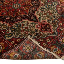 Red Antique Bakhtiari Persian Rug - 5'3" X 6'10" -Home Comprehensive Shop 3037448 4