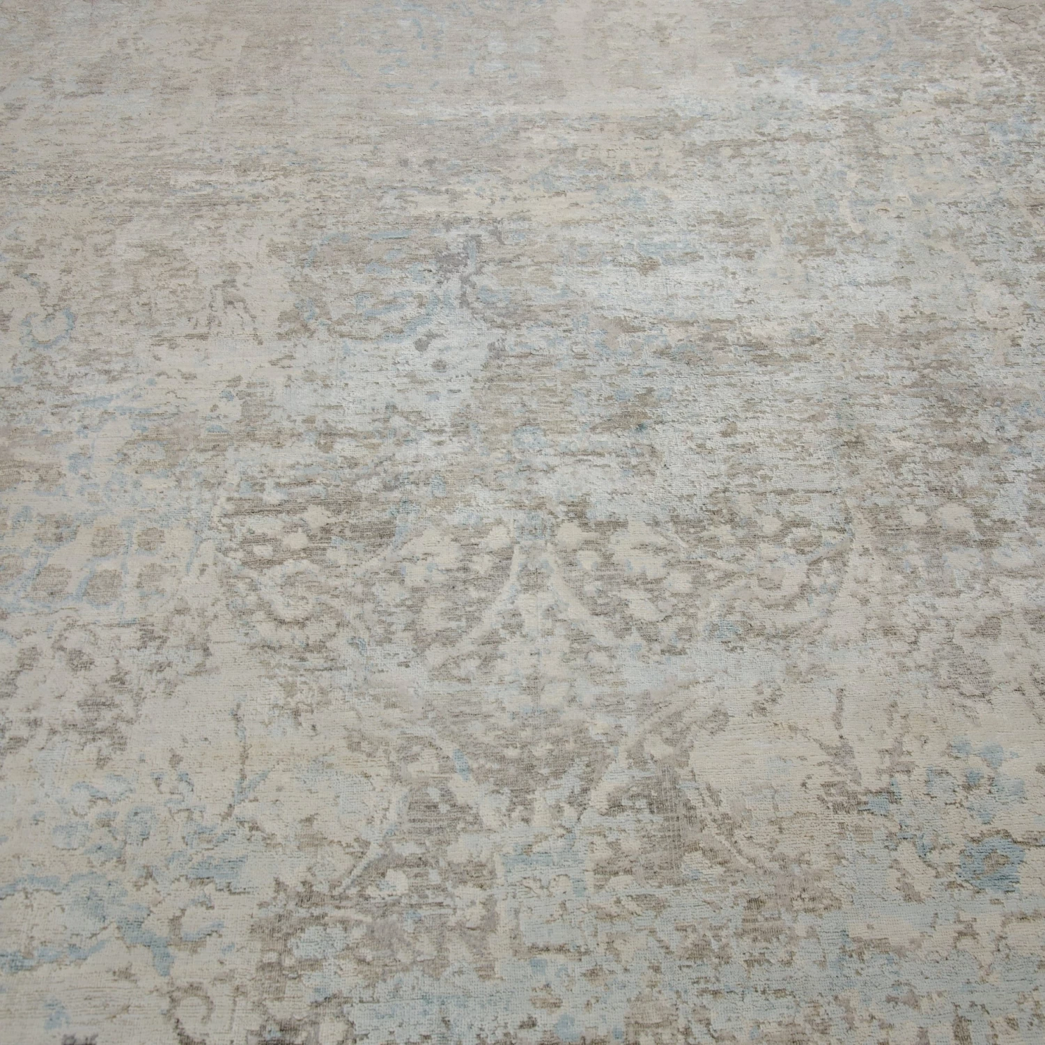 Blue And Grey Samoke Transitional Silk Rug - 8'11" X 12' 5 Blue And Grey Samoke Transitional Silk Rug - 8'11" X 12' - Image 3