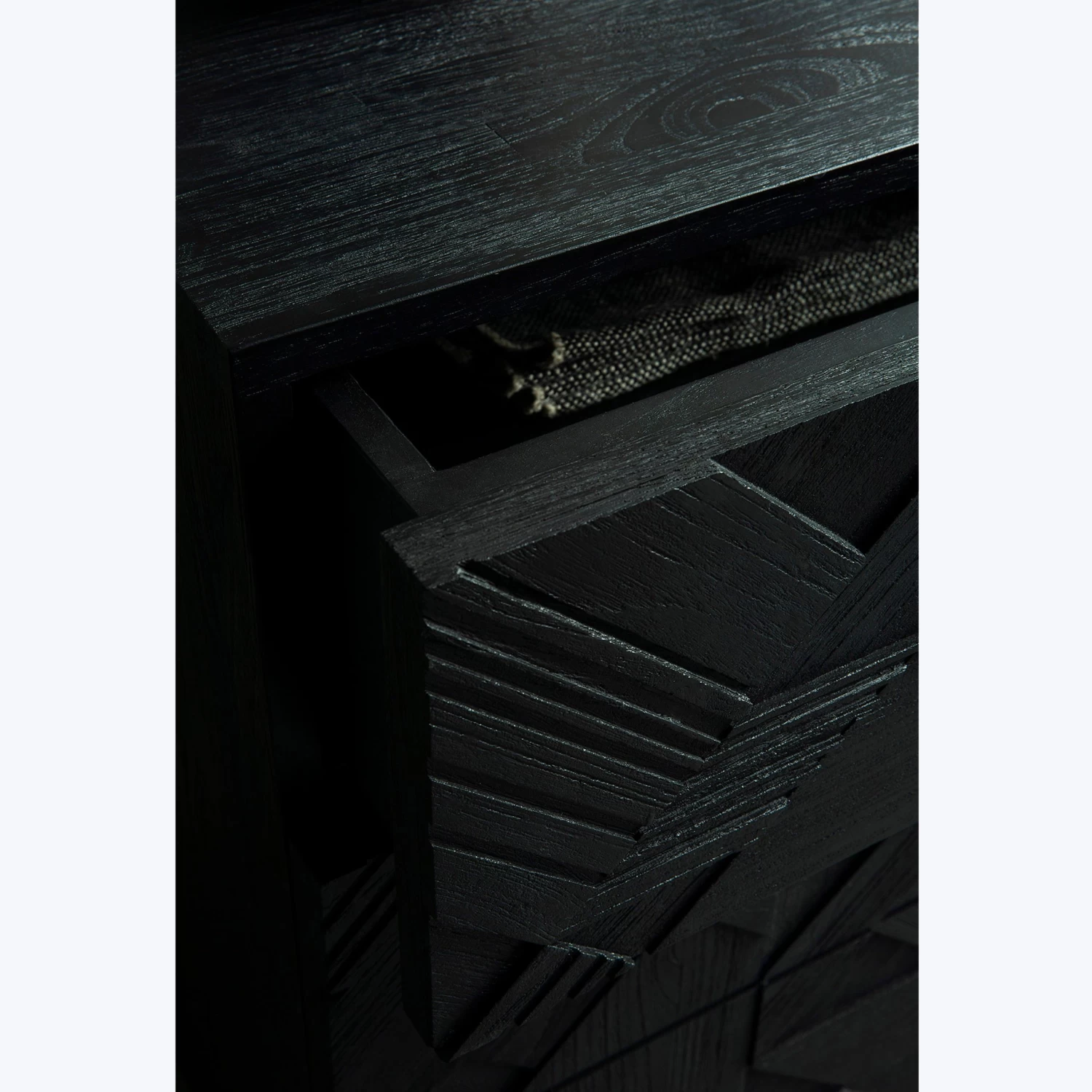 Graphic Dresser 8 Graphic Dresser - Image 6