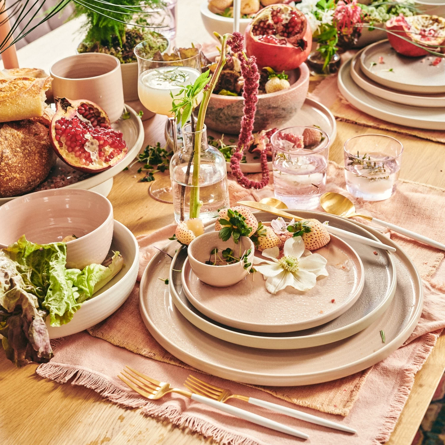 Essential Dinner Plates, Set Of 4 4 Essential Dinner Plates, Set Of 4 - Image 2