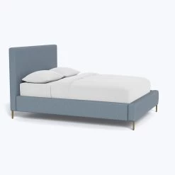 Sonoma Platform Bed -Home Comprehensive Shop detail PackShot BRASS CASSIE RIVER KING